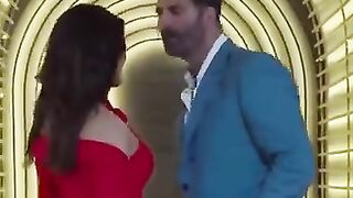 Akshay Kumar and Samantha Dance Video