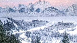 "Winter Bliss: Soothing Snowfall and Relaxing Music for Sleep"