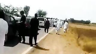 Khan ky jalsy min jaty hoy