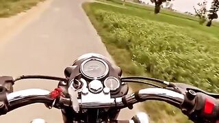 Na Pind Dil Cho Nikalda Pawe Pind cho Niklya Ma
