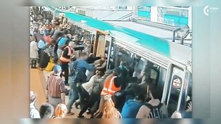 Random Acts of Kindness That Will Restore Your Faith In Humanity ! - Respect Videos