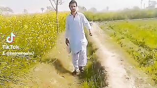 Duniya toon sohna mahi horaan toon wakhri chaal hay