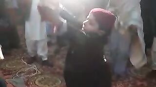 Beautiful child Saraiki Dance