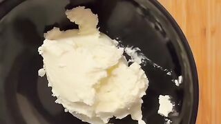 Закуска - рулет с масляной рыбой