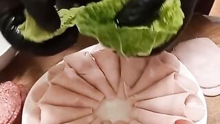 Колбасные украшения