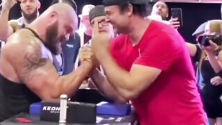 Devon Larrat enjoy Armwrestling