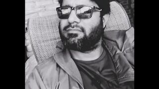 Jhomy jo pathan song