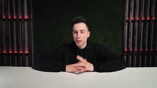 Как воры хватают вещи из рук