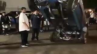 The dancing cars