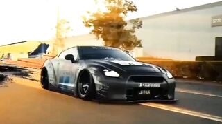 Nissan GT-R ????????
