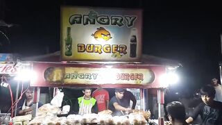 Super fast burger making skills at pakistan street