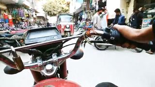 Larkana Mobile Market