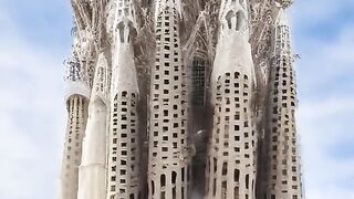 World Highest Bulding in japan