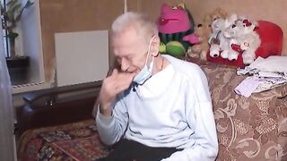 Доброта и доверчивость: в Москве ограбили 78-летнего