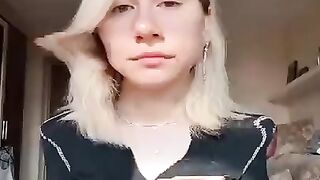 МАРУСЯ НА СВЯЗИ ВЫЛОЖИЛА НОВЫЙ ТИКТОК   tik tok   TIKTOK   vashamarousia ваша маруся 951 тик ток