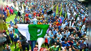 Pakistan is Very Poor Country ????