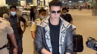 Akshay Kumar Looking Handsome