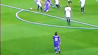 Its not Easy To Stop Messi ????????????????