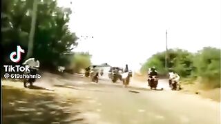 Funny video larka gir gaya