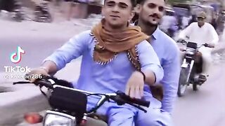 Pakhtoon k bache nhi