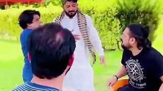 Bucha hai ya itom bomb #funnyvideo