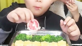 Mukbang kids