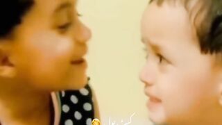 Cute sister fight ????????????????