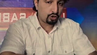 Company Pareshan Hai