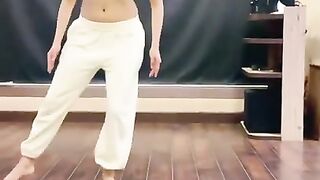 Belly dance