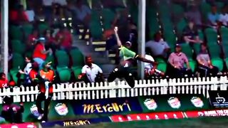 Andre Russell super human catch