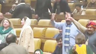 Bilawal bhoka Marin pyasi 186