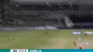 yuvraj singh sixers