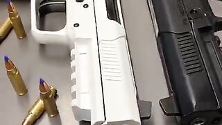 Beautiful pistols ❤️
