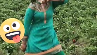 Desi girl dance beautyfull cute baby