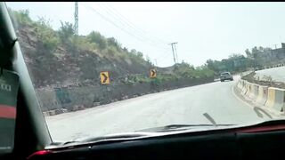 Very Amazing Road