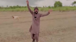 Jurm pa jurm new funny video kia qazi poltry wale ko bacha le ga by hamzahashmi