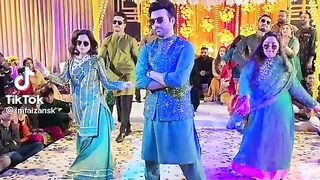 Mehndi dance