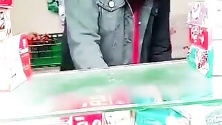 Apne Area ki shop se kabhe cigarettes na lain ????????????
