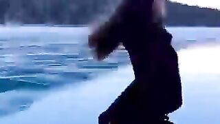 Dil ki kashti par ho likhti ishqa????/beautiful video