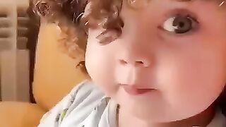 Cute baby????