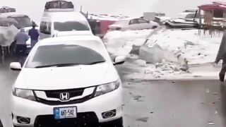 Snowfalling at Babusar Top ????️????️????