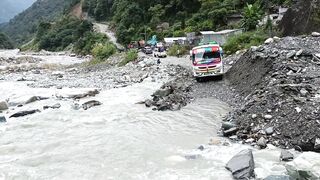 Himalayas advanture riski road