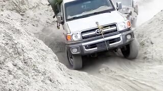 Toyota Land Cruiser #short