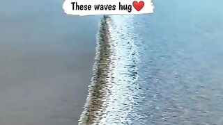 Hugging sea to each other