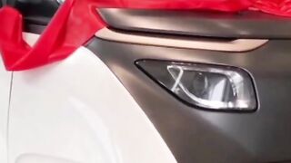 پاکستان میں منی الیکٹرک کار متعارف جس کی قیمت صرف ایک لاکھ