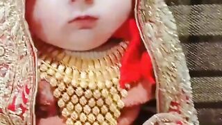 Little baby girl so cute (*’(OO)’*)