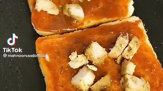 Yummy pizza bread