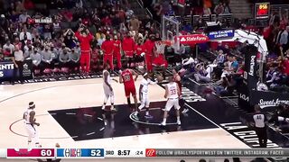 Alex Caruso and Zach LaVine teaming up for a hell of a highlight reel