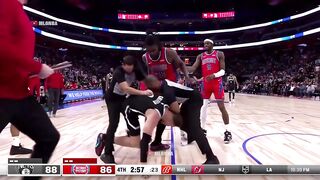Blake Griffin almost get into a fight with Isaiah Stewart 