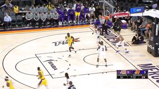 Carmelo Anthony first points in a Lakers uniform